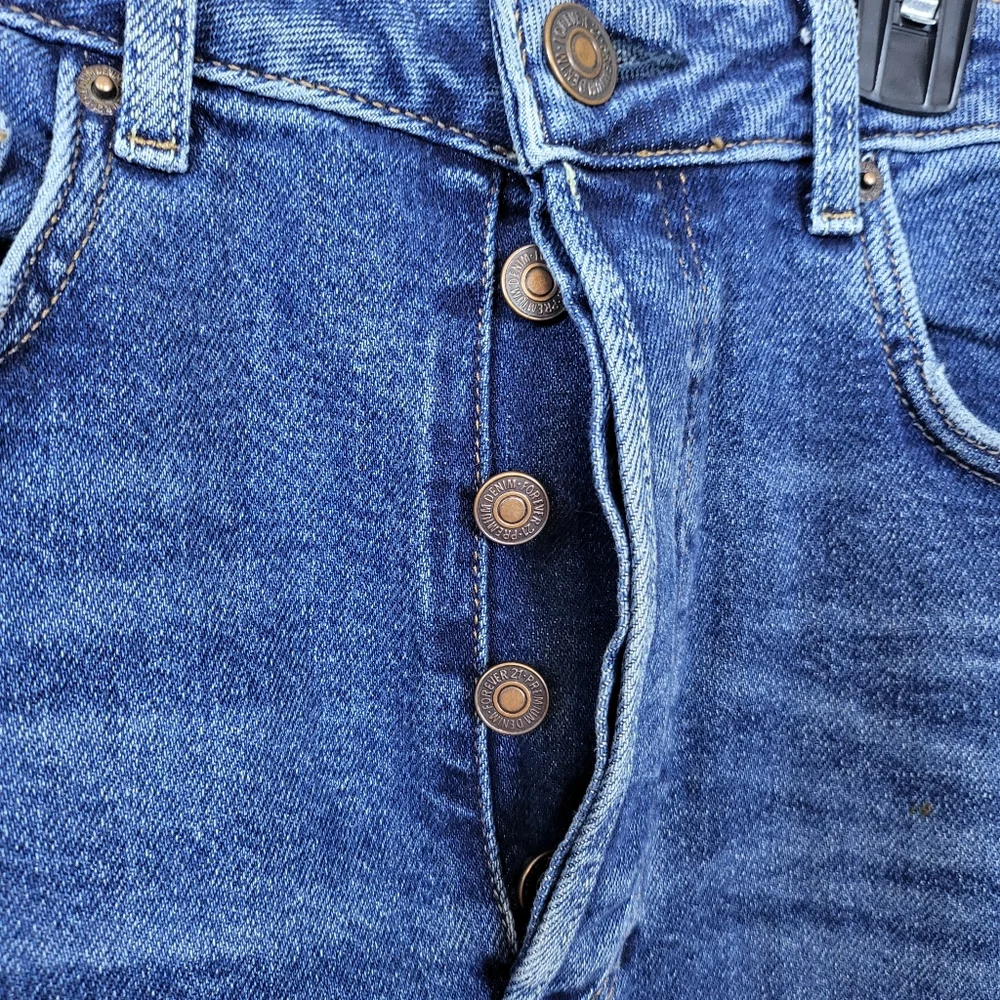 Forever 21 Women High Waisted Medium Wash 5 Pocket Button Fly Skinny Jeans Sz 30